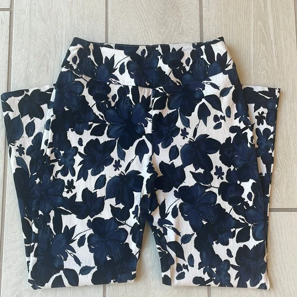 Double Take Petites  Size S Stretch Top in Navy Blue with Ribbon Neckline - Picture 10 of 10